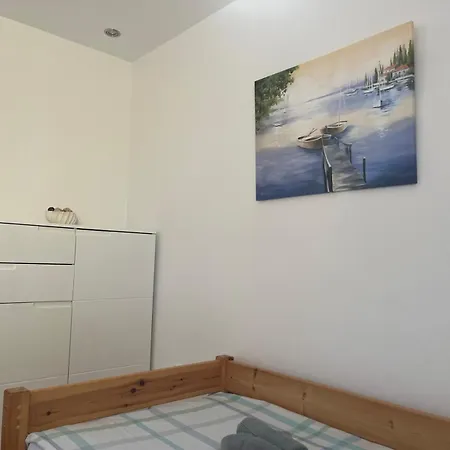 Sinisa Apartment Vir